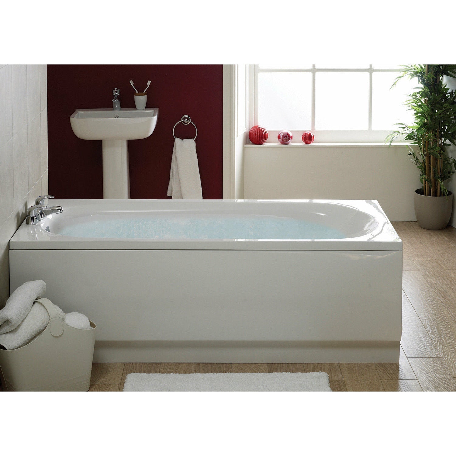 Round Single-Ended Straight Bath - Caymen